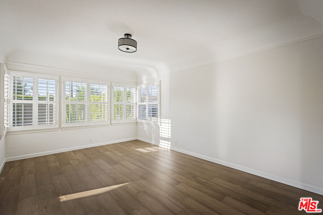 12153 Maxwellton Road Studio City, CA 91604 - Photo 28 of 48