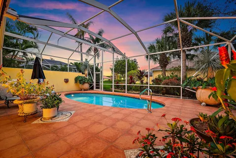 $895,000 | 4702 Dovehill Drive, Palm Beach Gardens, FL 33418