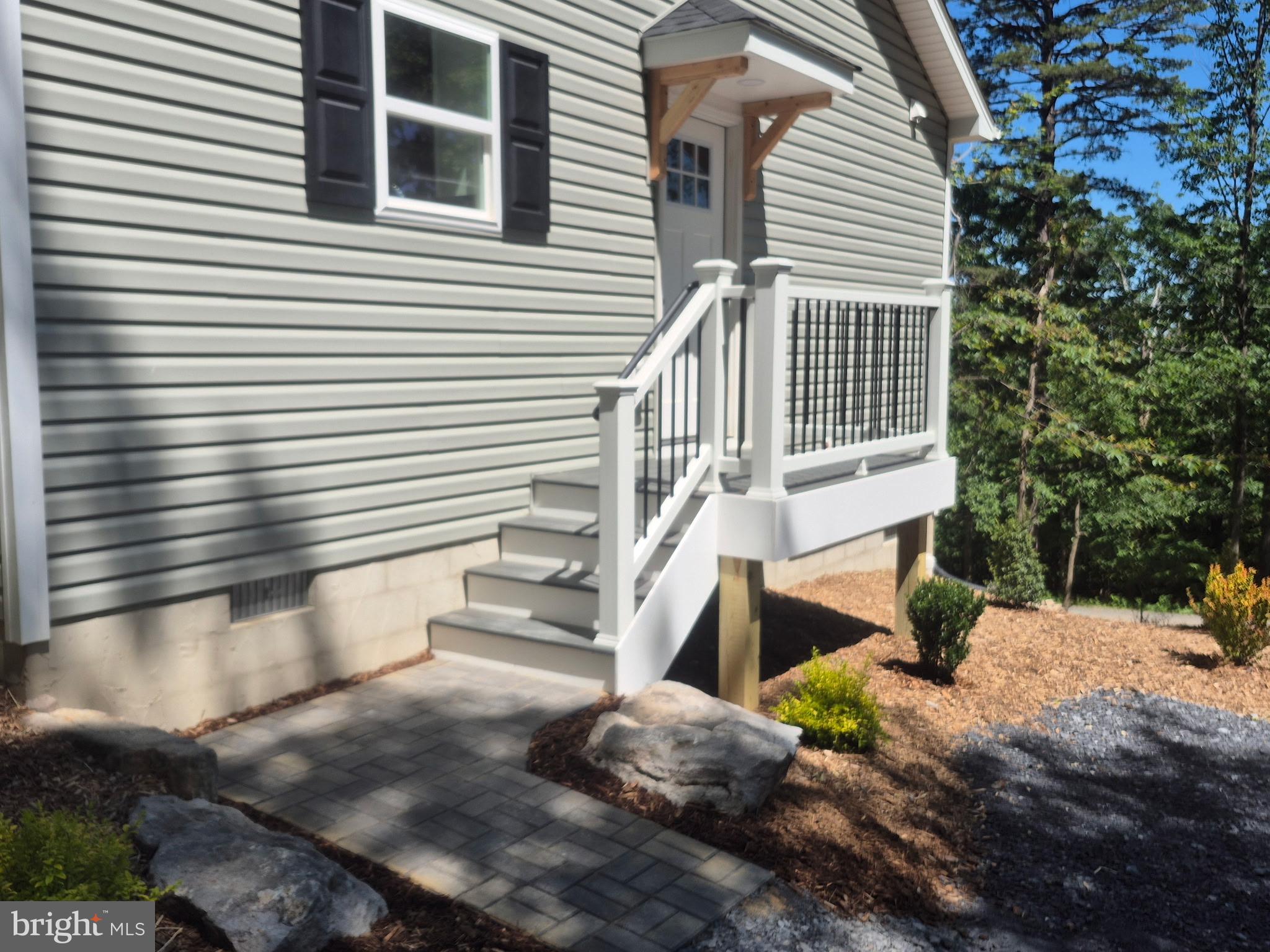 429 Bluebird Winchester, VA 22602 - Photo 4 of 22