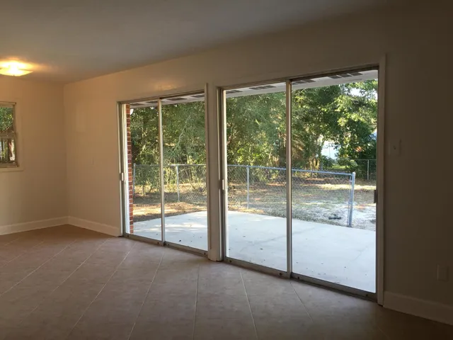 $1,700 | 113 Moriarty Street Northwest, Fort Walton Beach, FL 32548