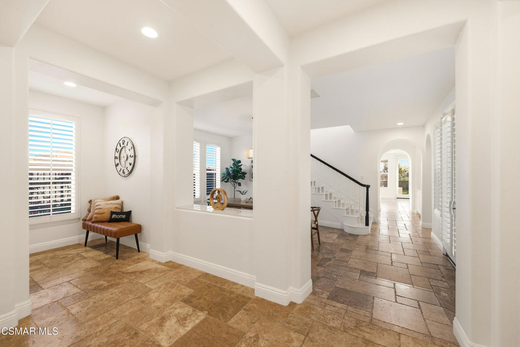 2424 Springbrook Street Thousand Oaks, CA 91362 - Photo 10 of 58