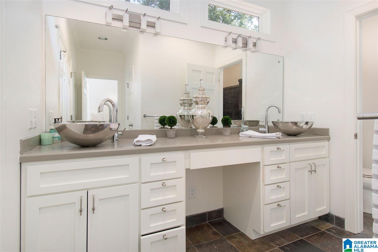 1719 Kensington Road Birmingham, AL 35209 - Photo 23 of 38