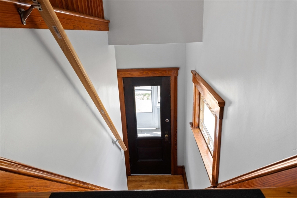 183 Pleasant Street, Unit 2 Grafton, MA 01560 - Photo 21 of 34 a view of an entryway