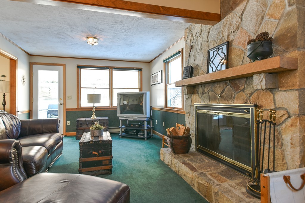 32 Porter Road Natick, MA 01760 - Photo 10 of 27 Gallery Image 10