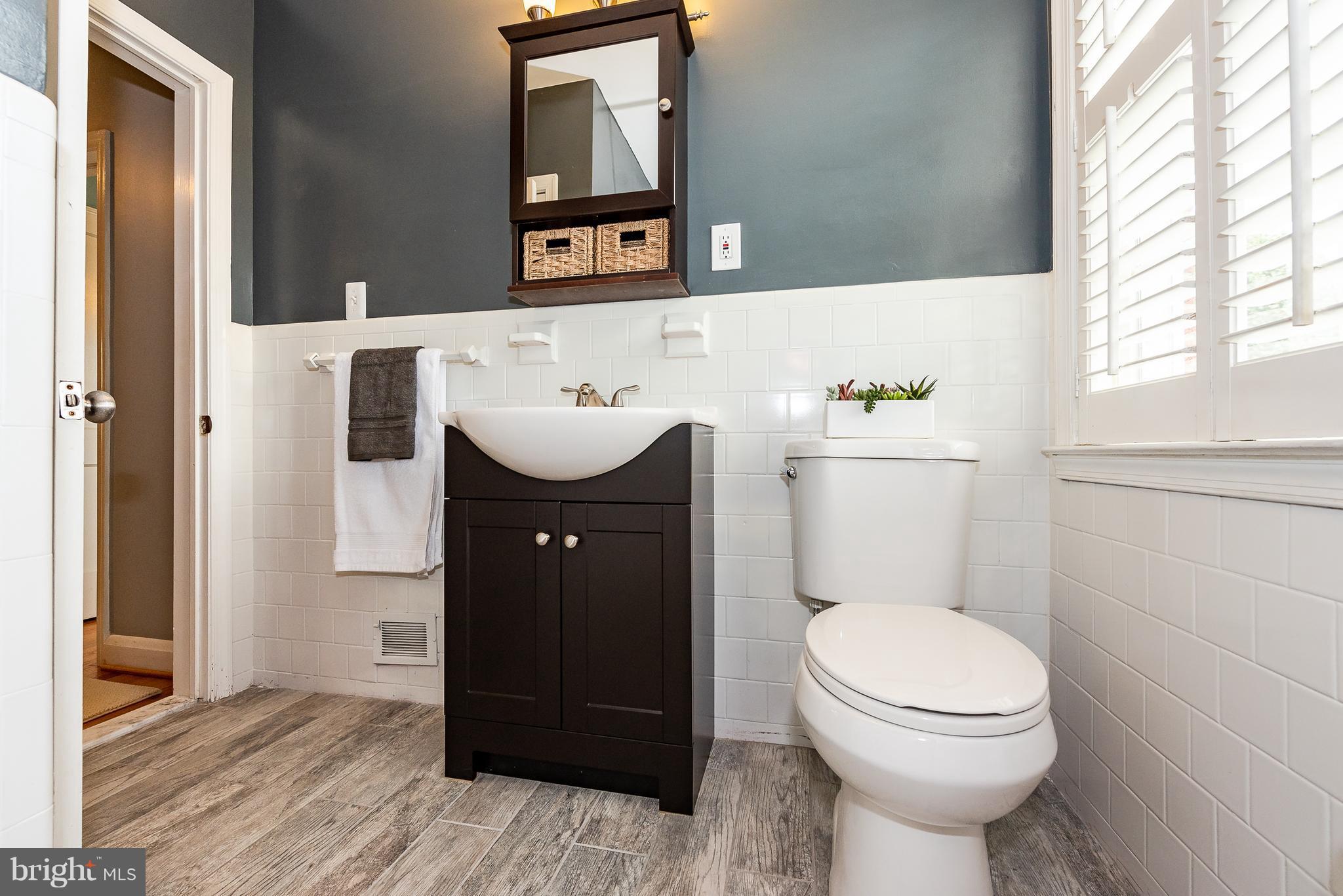8616 Drumwood Road Baltimore, MD 21286 - Photo 15 of 30 Upper Level Bath