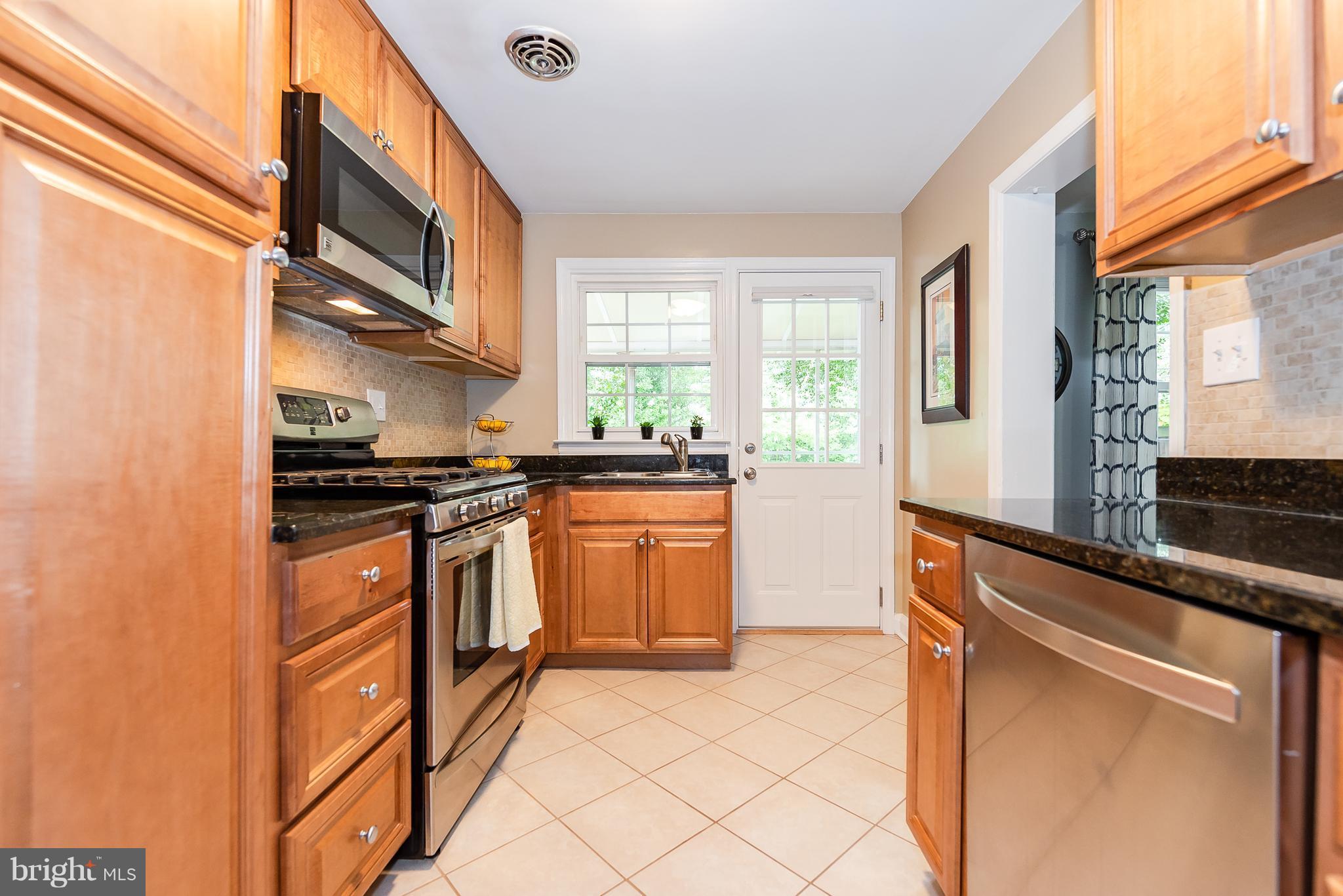 8616 Drumwood Road Baltimore, MD 21286 - Photo 10 of 30 Kitchen