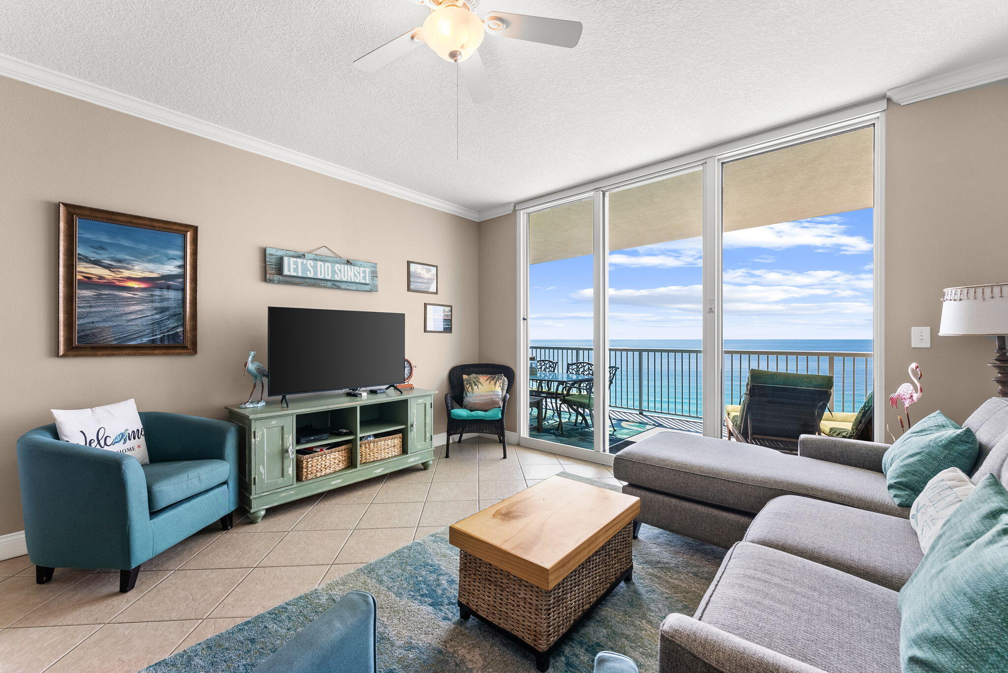 17281 Front Beach Road, Unit 806 Panama City Beach, FL 32413 - Photo 14 of 42 Living Area