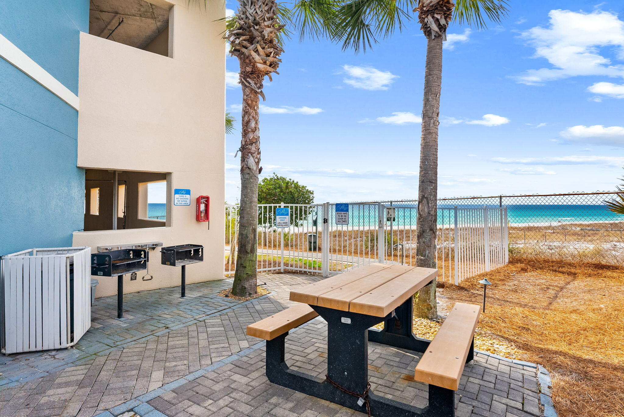 17281 Front Beach Road, Unit 806 Panama City Beach, FL 32413 - Photo 34 of 42 Grilling & Picnic Area