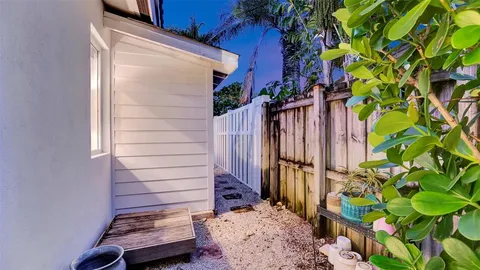 $1,474,950 | 2409 Northeast 19th Avenue, Wilton Manors, FL 33305