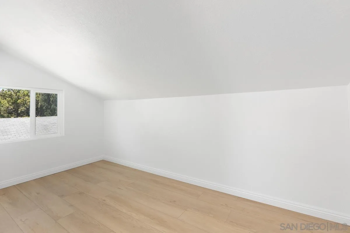 13749 Avenida Del Charro El Cajon, CA 92021 - Photo 15 of 24 a view of an empty room