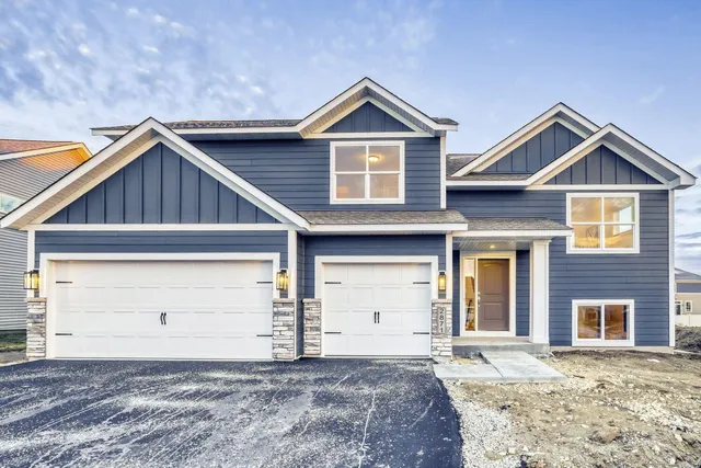 $539,900 | 17715 Empire Trail, Lakeville, MN 55044
