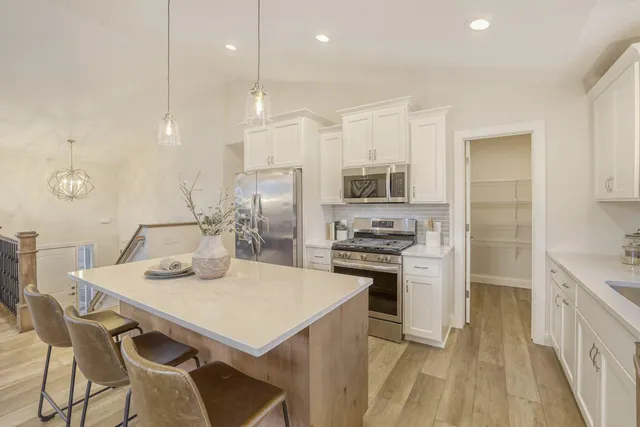 $539,900 | 17715 Empire Trail, Lakeville, MN 55044