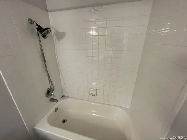 a bathroom with a tub