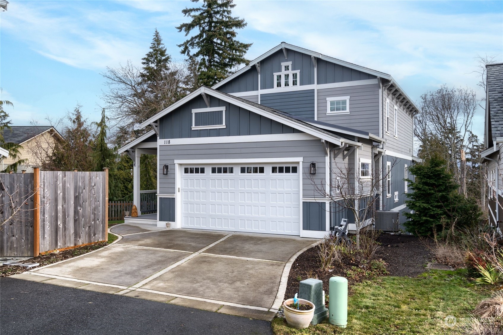 118 Haddon Road Anacortes, WA 98221 - Photo 3 of 40 Gallery Image 3