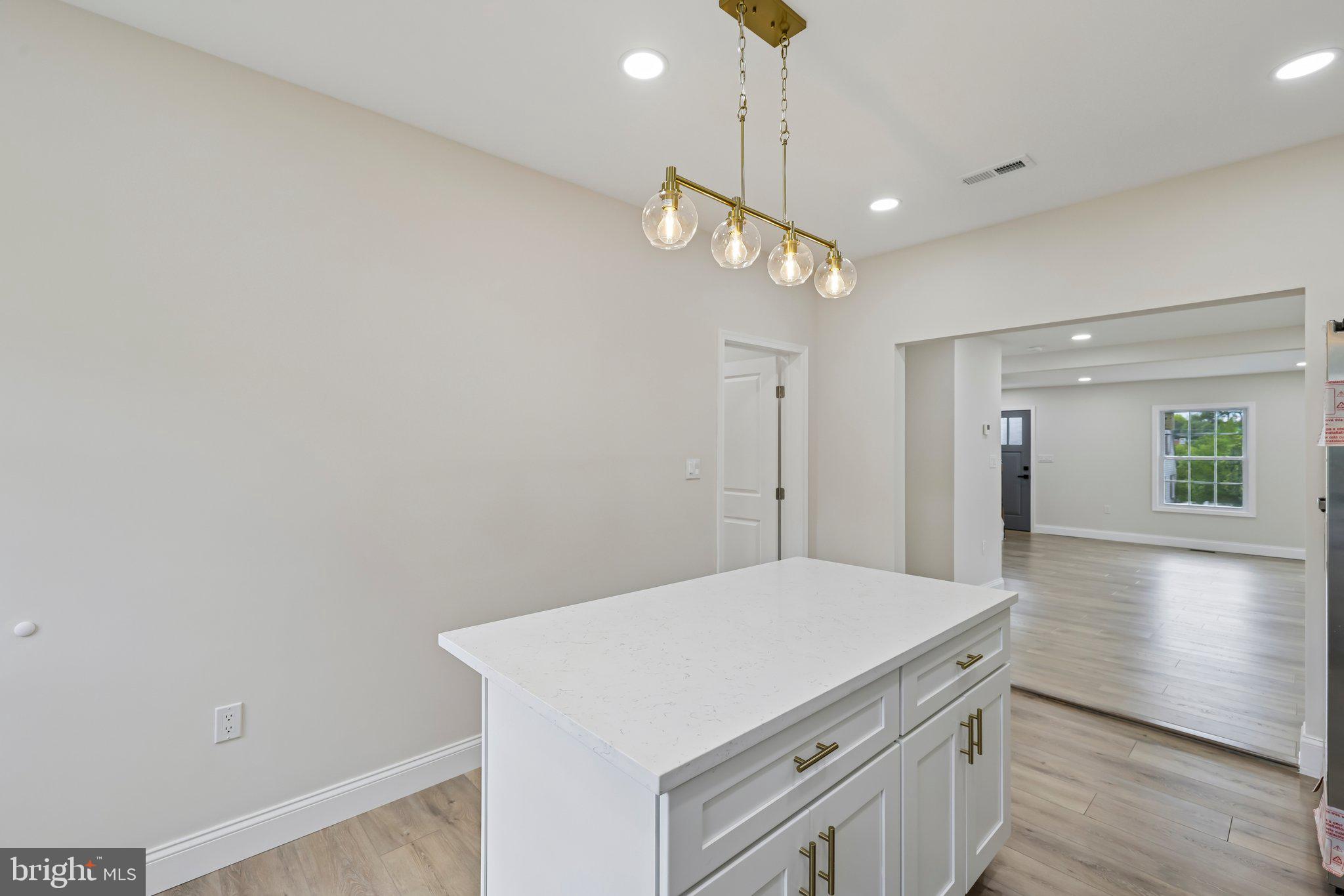 3215 Rosalie Road Baltimore, MD 21227 - Photo 13 of 41 Gallery Image 13