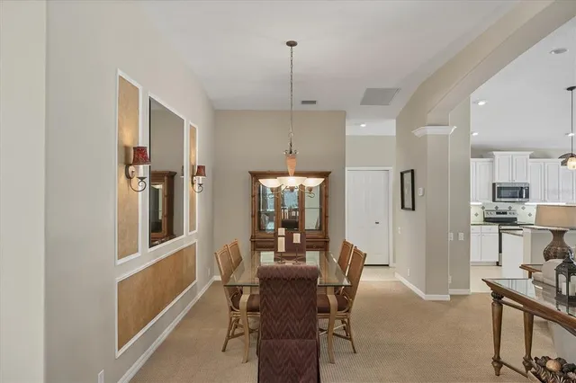 $545,000 | 407 Pinewood Lake Drive, Venice, FL 34285