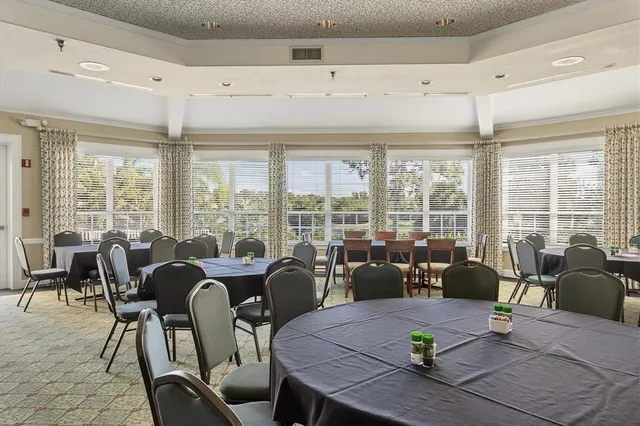 $545,000 | 407 Pinewood Lake Drive, Venice, FL 34285