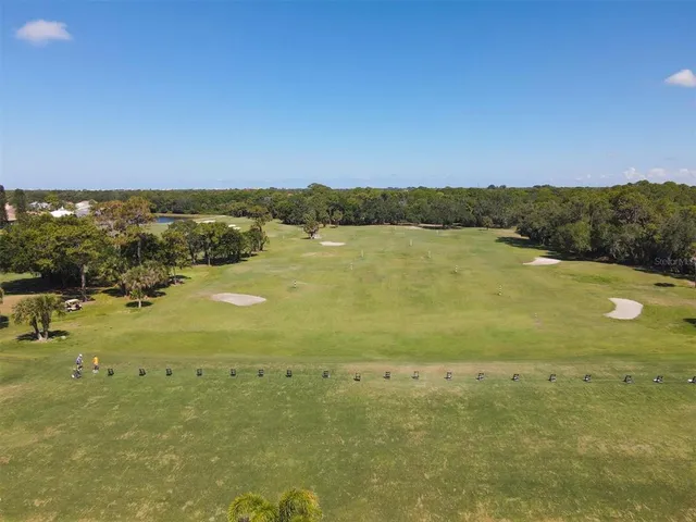 $545,000 | 407 Pinewood Lake Drive, Venice, FL 34285