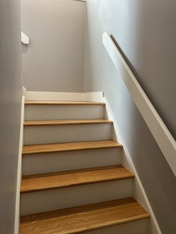 31 Blithewood Avenue, Unit 705 Worcester, MA 01604 - Photo 24 of 31 a view of entryway