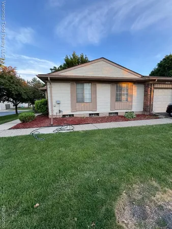 $245,000 | 2994 Roundtree Drive, Troy, MI 48083