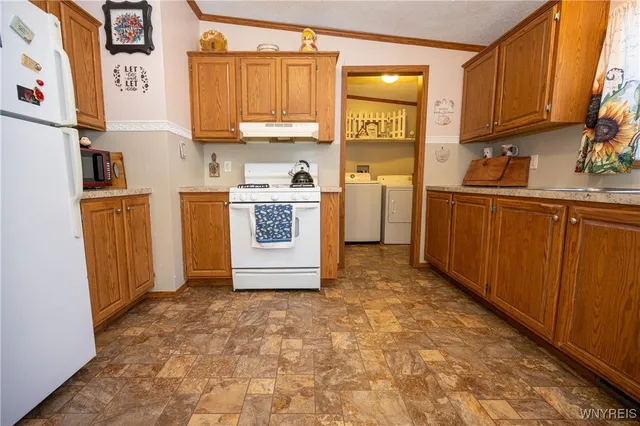 $289,999 | 9414 Gowanda State Road, Eden, NY 14057