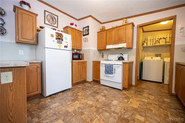 $240,000 | 9414 Gowanda State Road, Eden, NY 14057