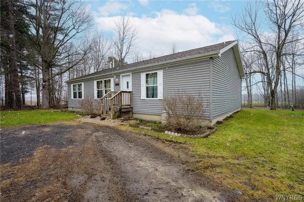 $240,000 | 9414 Gowanda State Road, Eden, NY 14057