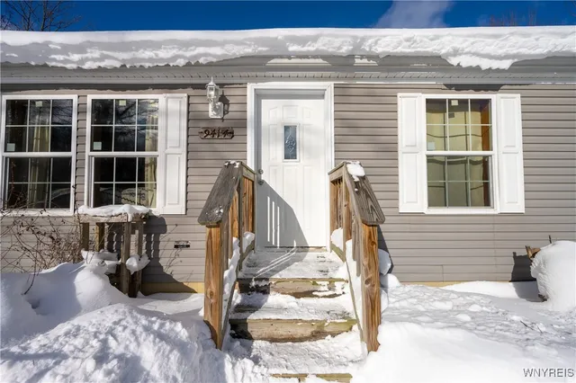 $289,999 | 9414 Gowanda State Road, Eden, NY 14057