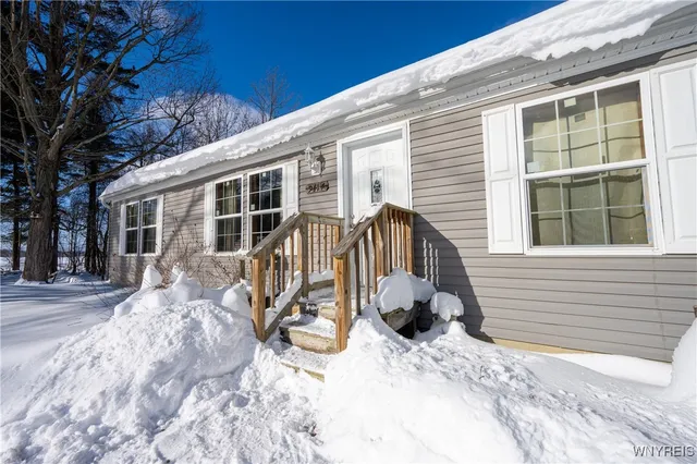 $289,999 | 9414 Gowanda State Road, Eden, NY 14057