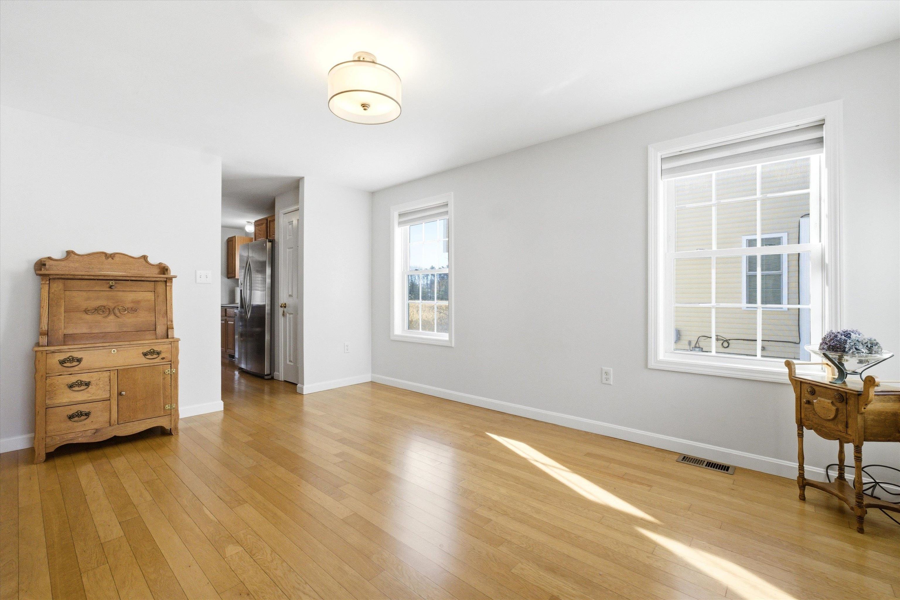 57 Newstead Way, Unit 3 Manchester, NH 03104 - Photo 7 of 44