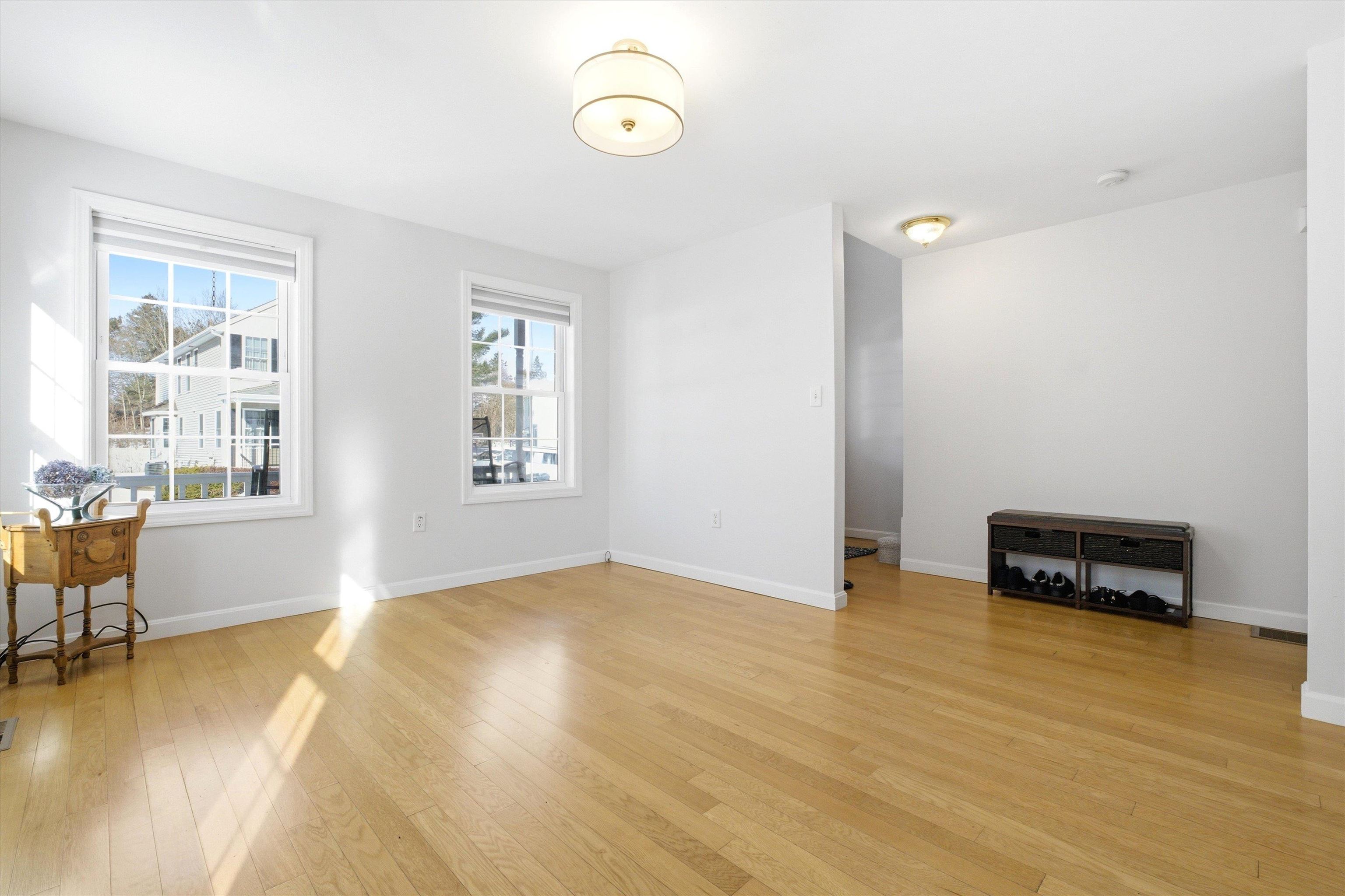 57 Newstead Way, Unit 3 Manchester, NH 03104 - Photo 8 of 44