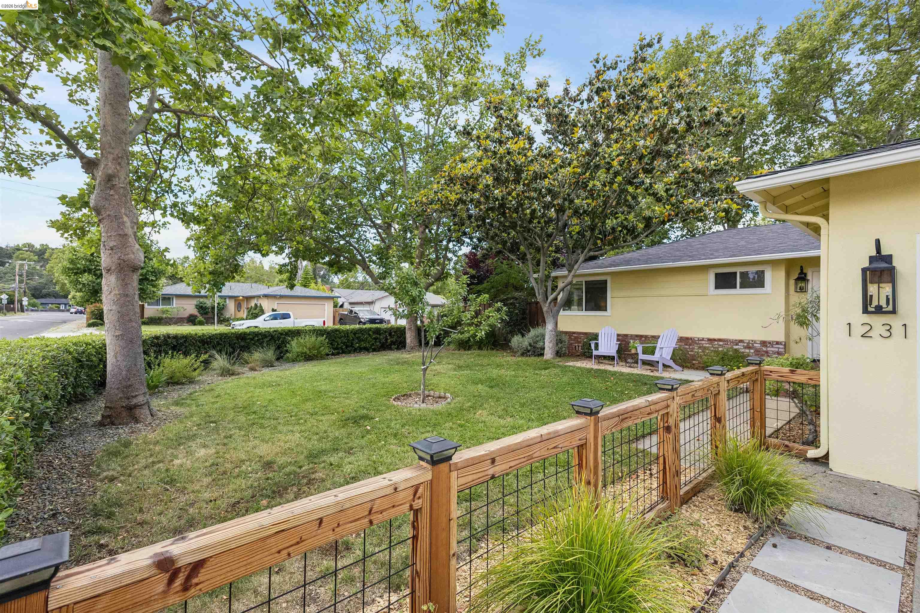 1231 Coventry Road Concord, CA 94518 - Photo 4 of 52