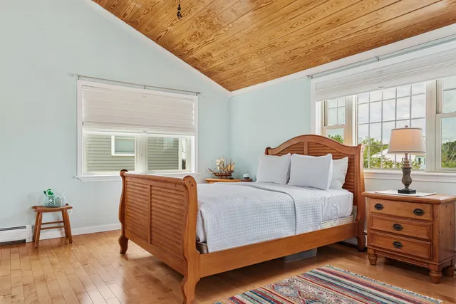 $1,600,000 | 7-11 Redman Street, Hampton, NH 03842