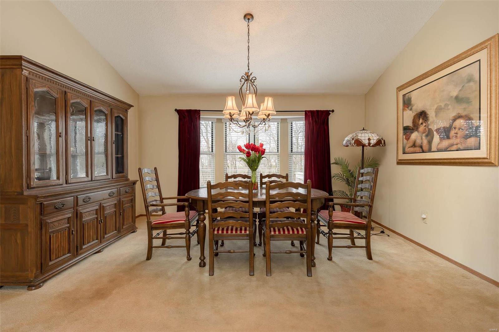 7035 Chalkstone Road St. Louis, MO 63129 - Photo 4 of 22 Gallery Image 4