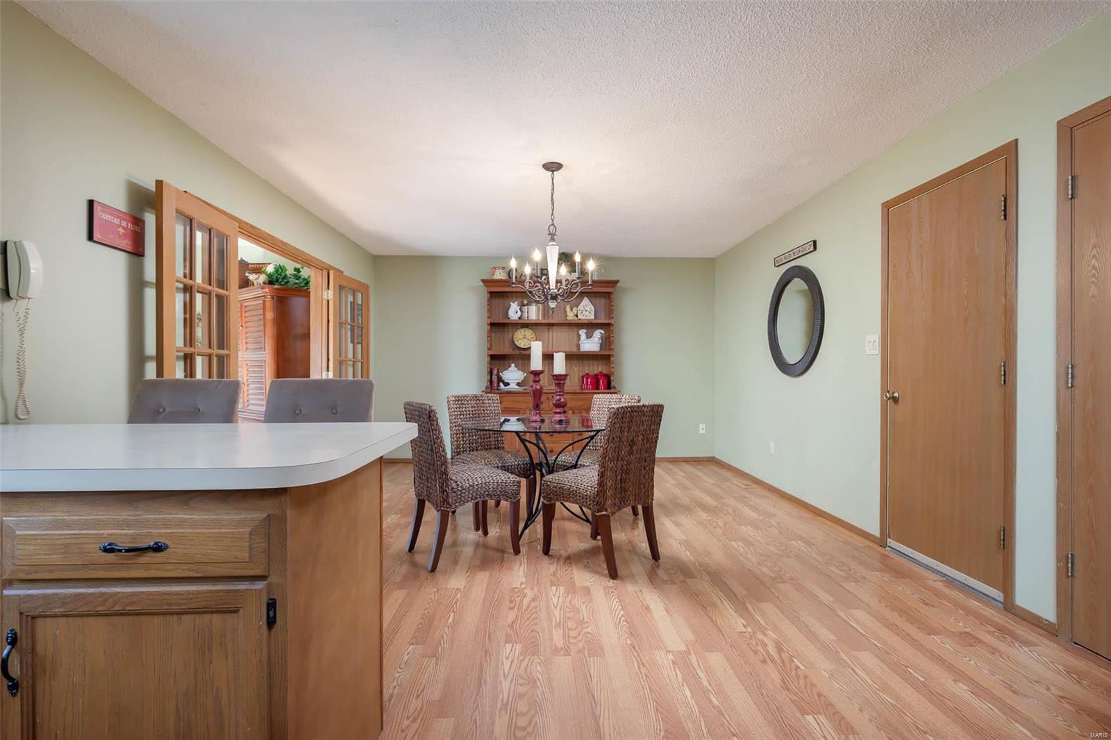 7035 Chalkstone Road St. Louis, MO 63129 - Photo 6 of 22 Gallery Image 6