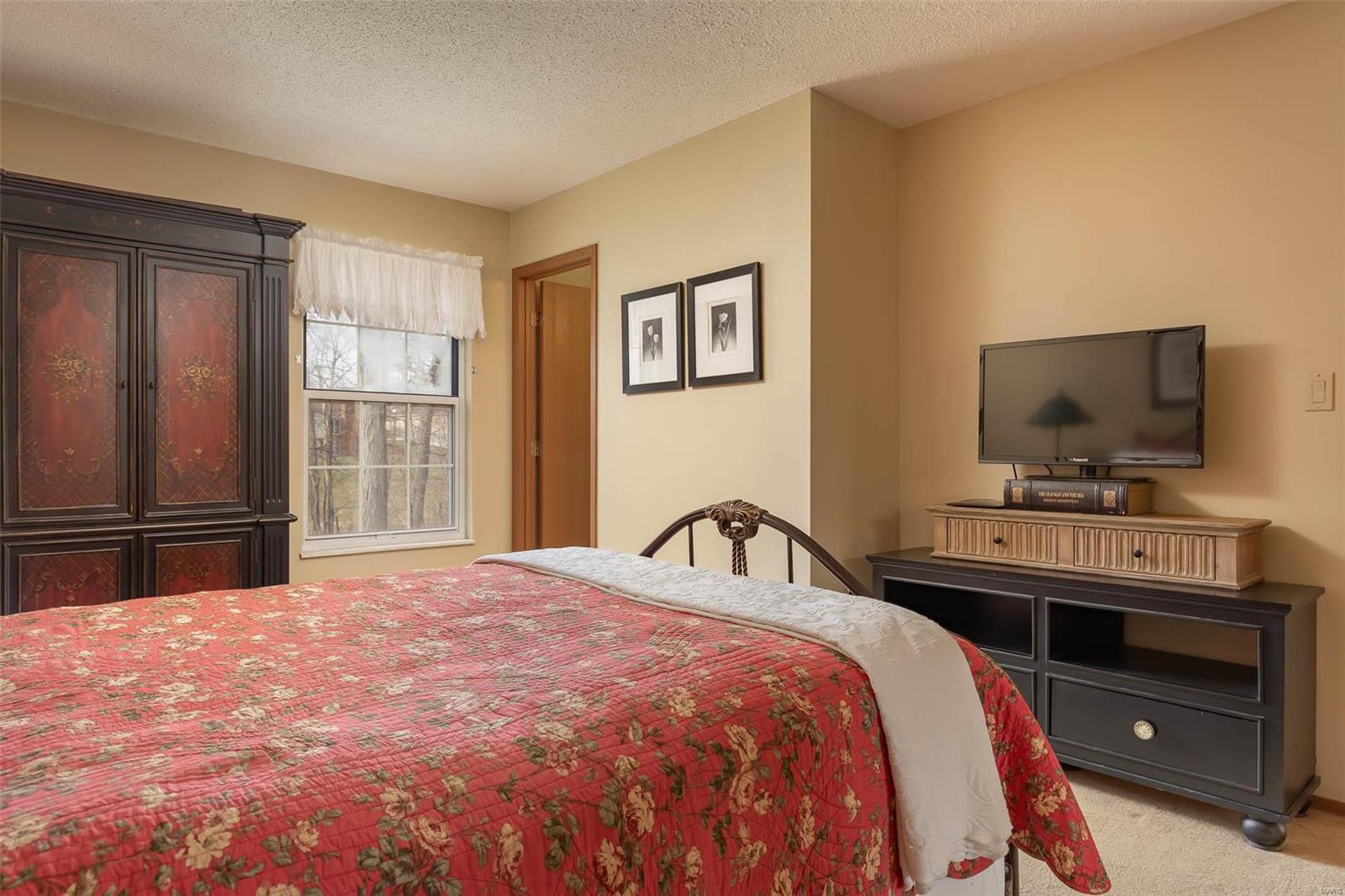 7035 Chalkstone Road St. Louis, MO 63129 - Photo 9 of 22 Gallery Image 9