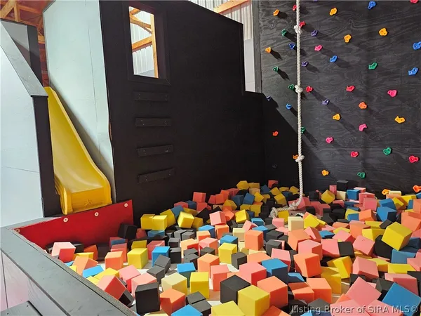 $859,900 | 4466 Highway 62, Madison, IN 47250