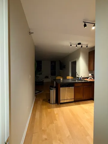 $2,550 | 1255 South State Street, Unit 905, Chicago, IL 60605