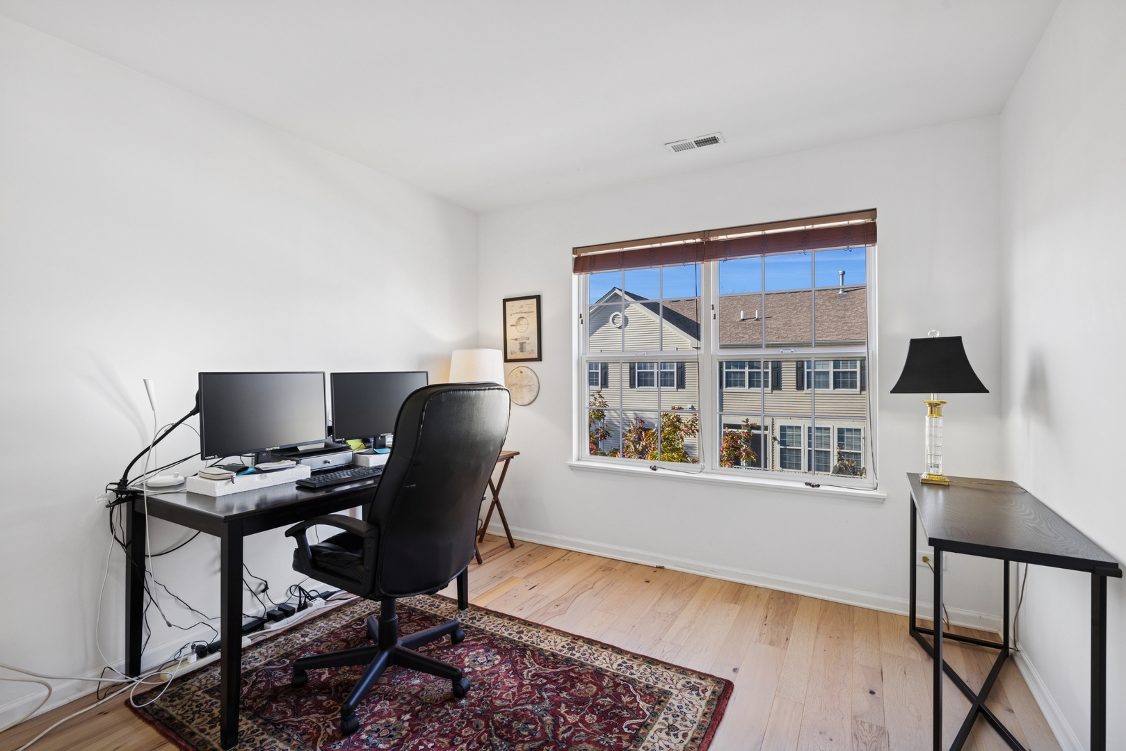 152 Jackson Street Gilberts, IL 60136 - Photo 18 of 31 a workspace with furniture and window