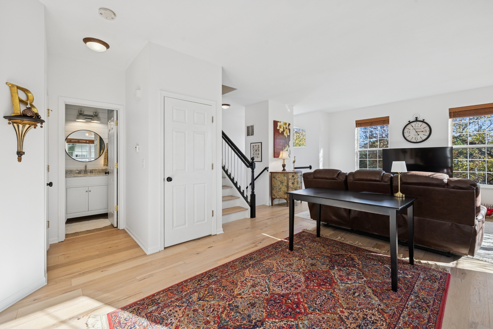 152 Jackson Street Gilberts, IL 60136 - Photo 8 of 31 a living room with furniture and a rug