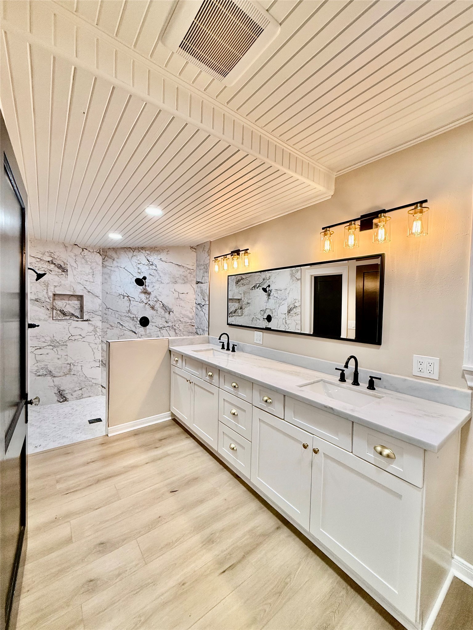 300 Dunnam Avenue Cleveland, TX 77327 - Photo 18 of 27