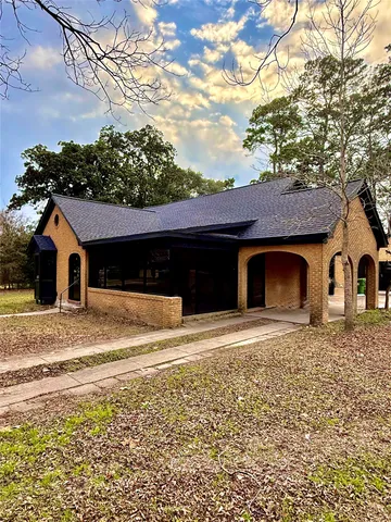 $2,900 | 300 Dunnam Avenue, Cleveland, TX 77327