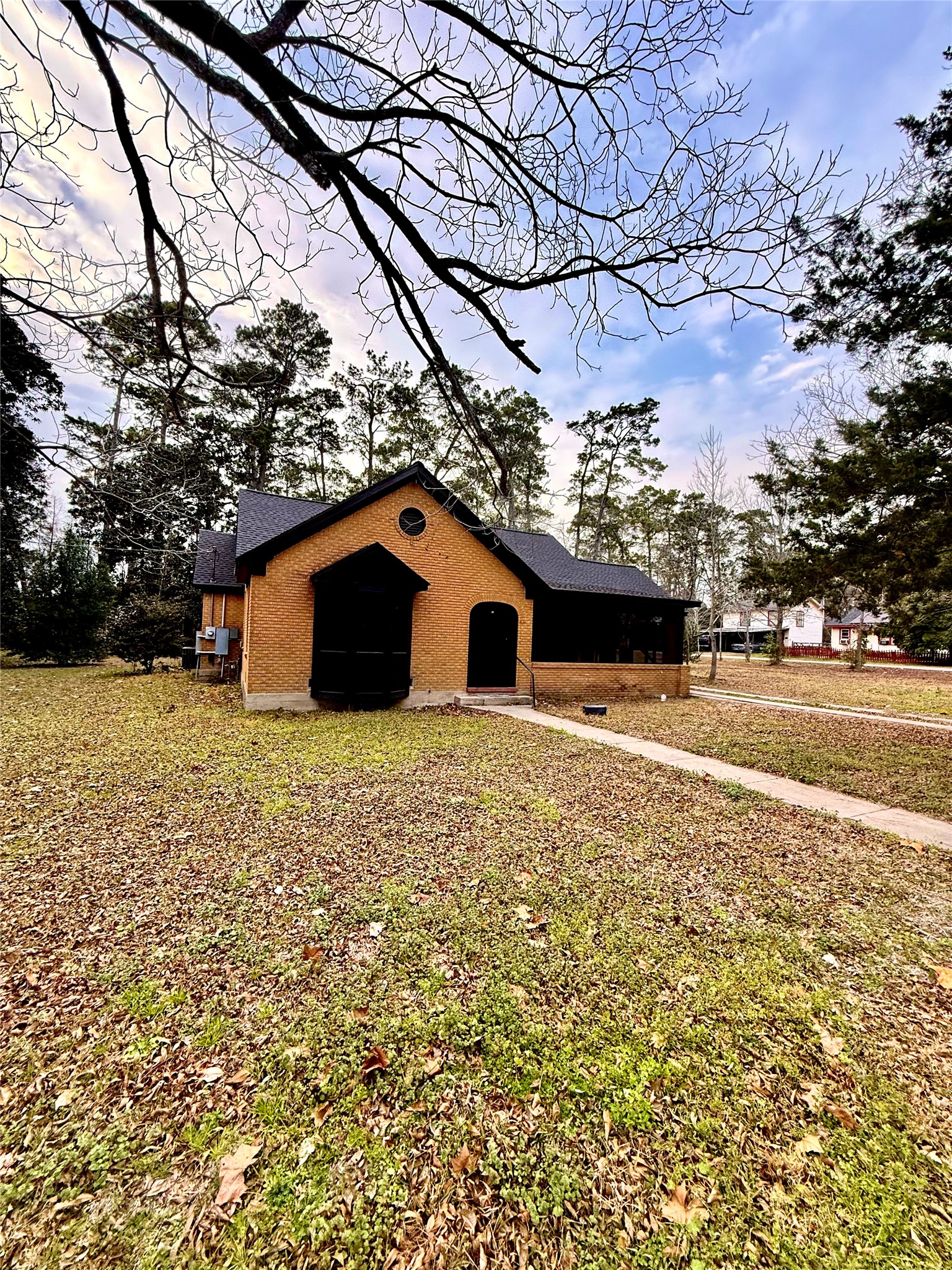 300 Dunnam Avenue Cleveland, TX 77327 - Photo 5 of 27