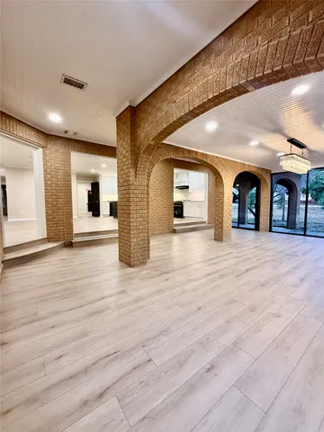 $2,900 | 300 Dunnam Avenue, Cleveland, TX 77327