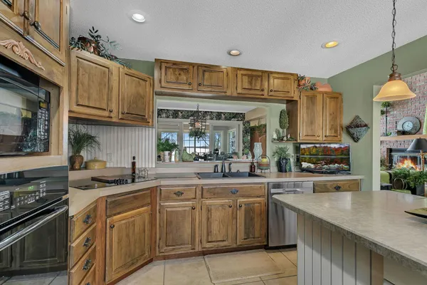 $715,000 | 7711 North Shore Drive, Spicer, MN 56288