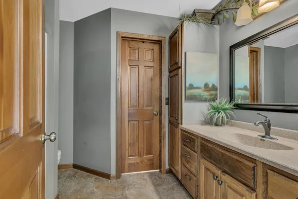 $715,000 | 7711 North Shore Drive, Spicer, MN 56288
