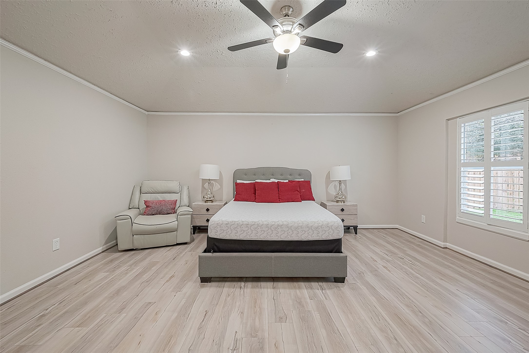 6107 Sanford Road Houston, TX 77096 - Photo 36 of 50