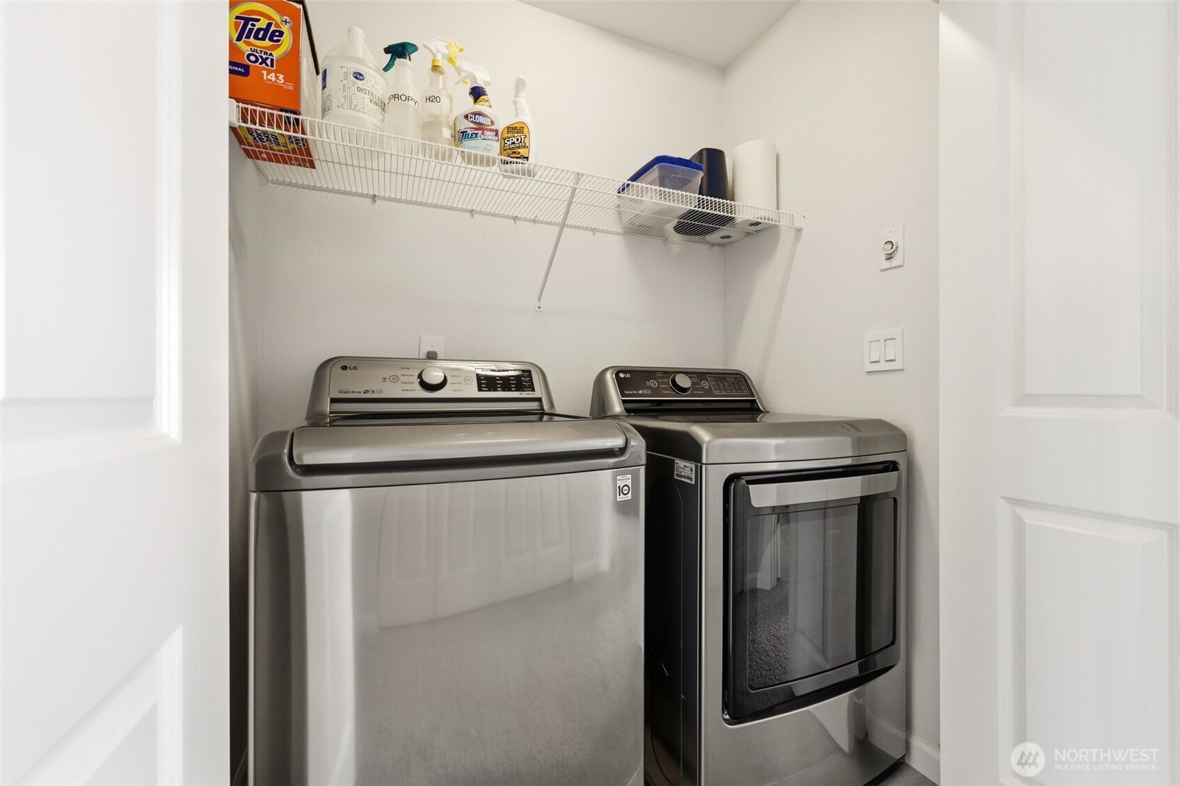 13125 83rd Lane South Seattle, WA 98178 - Photo 22 of 32 a utility room with dryer and washer