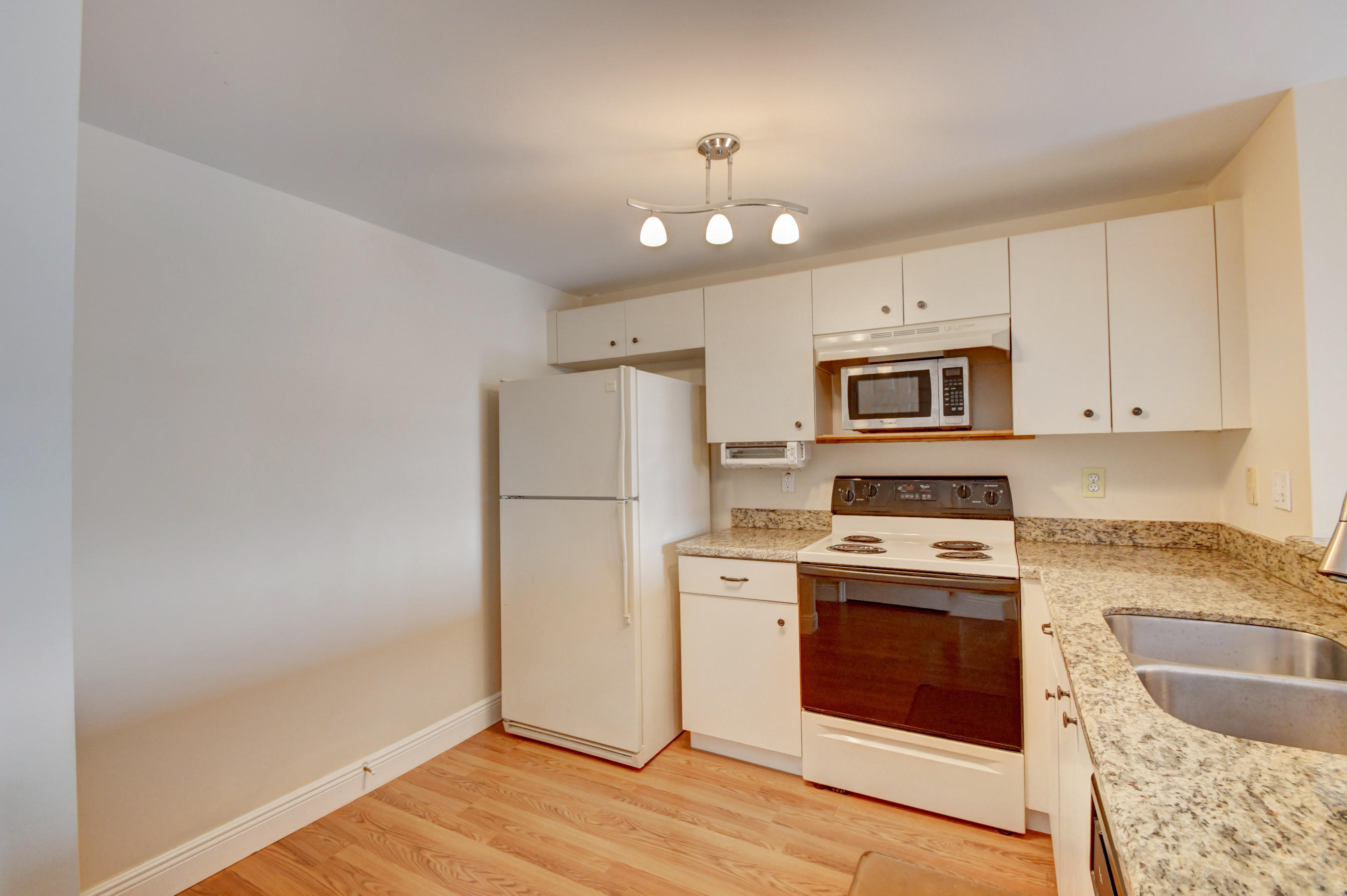 904 Jeffery Street Boca Raton, FL 33487 - Photo 10 of 40 DSC_2074_5_6_7_8