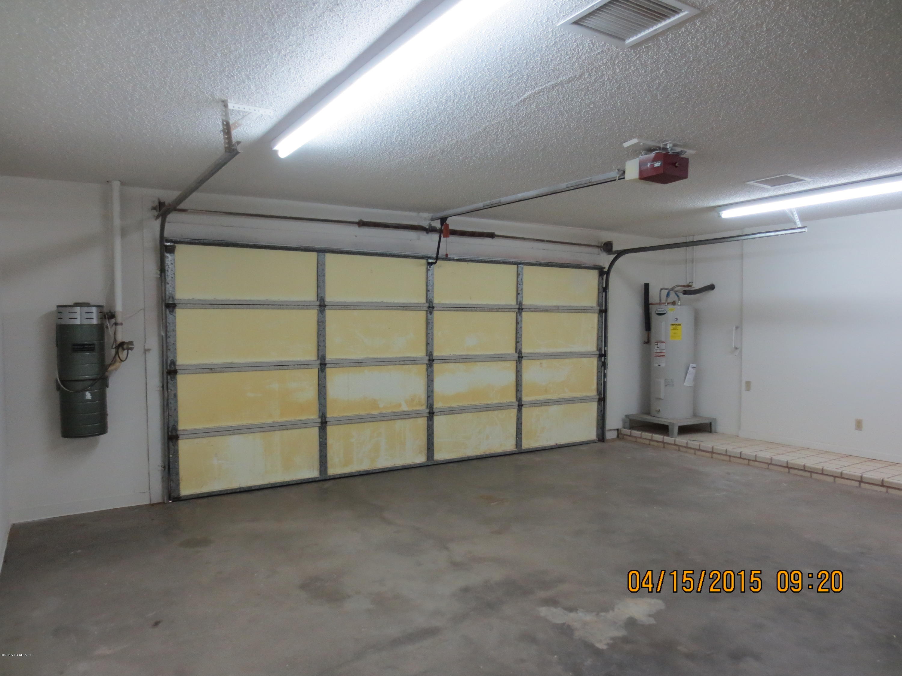 6316 West Vineyard Road Laveen, AZ 85339 - Photo 18 of 44 GarageDouble